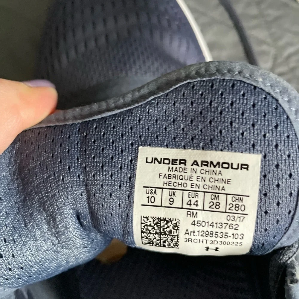 Men’s Under Armour sneakers